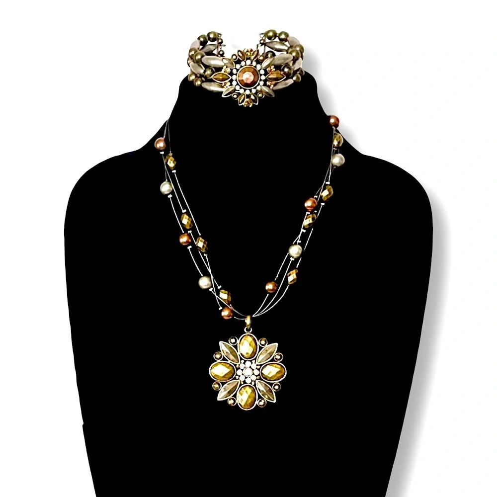 COLDWATER CREEK Tri-tone Antiqued Rustic Flower Cuff - Picture 5 of 9